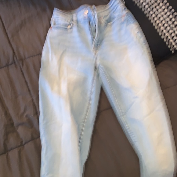 straight leg jeans - Picture 2 of 4